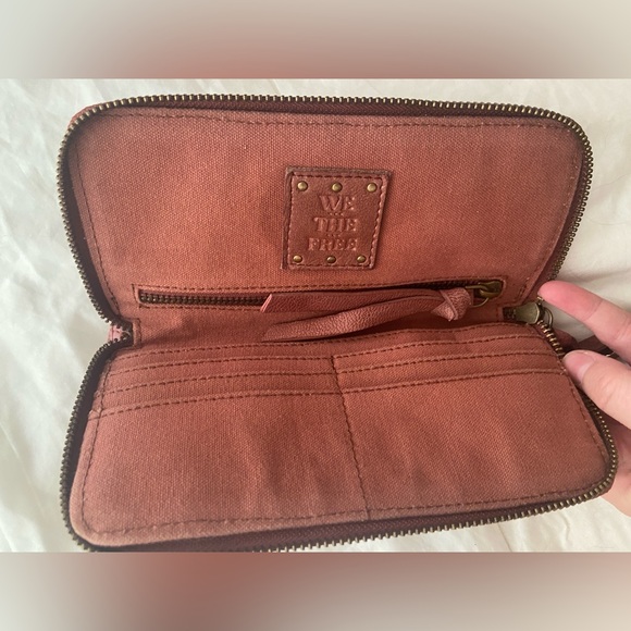 NWT Free People Distressed Wallet - Cognac - Picture 6 of 8